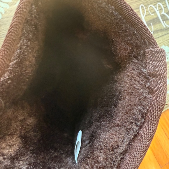 Below the knee length winter boots - Picture 5 of 5